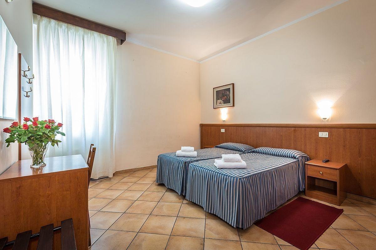 Hotel Real Firenze Bagian luar foto