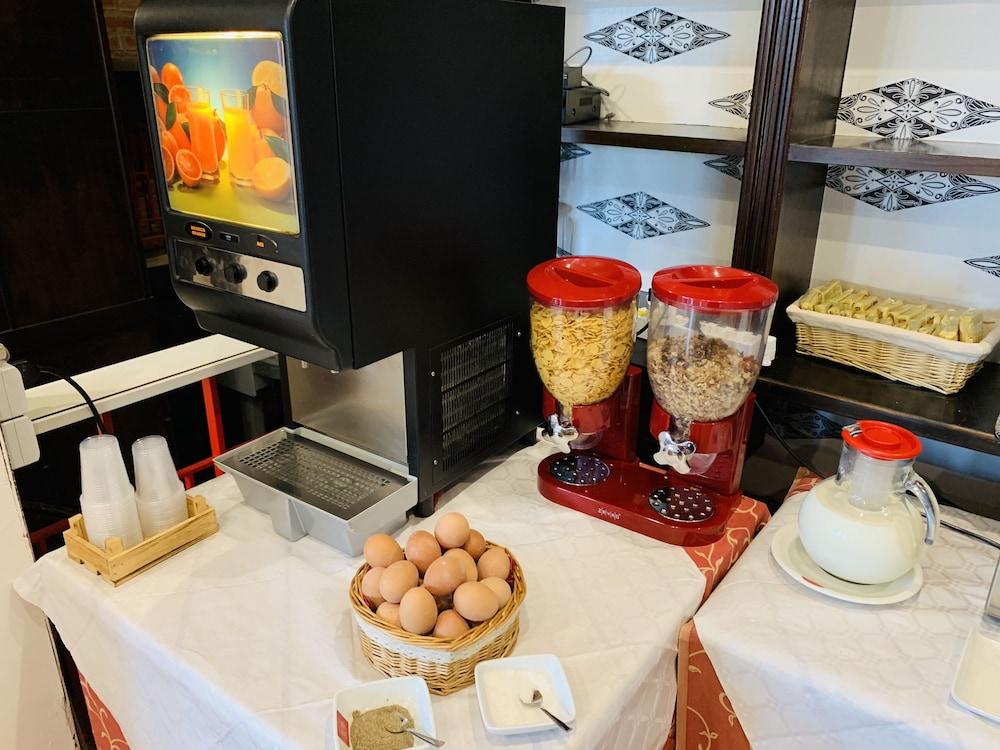 Hotel Real Firenze Bagian luar foto