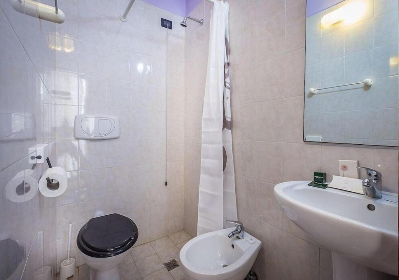 Hotel Real Firenze Bagian luar foto